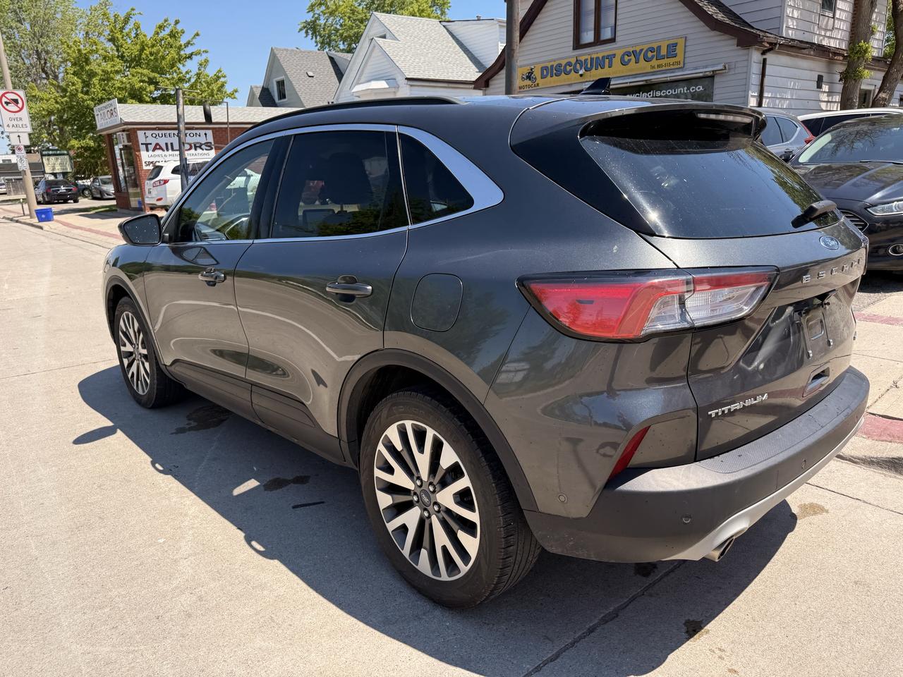2020 Ford Escape Titanium Hybrid AWD Photo