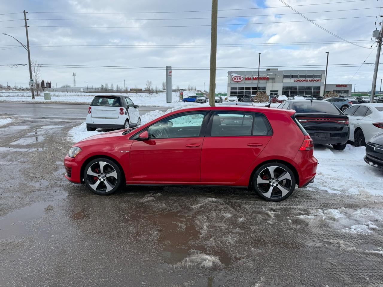2016 Volkswagen Golf GTI, AUTOBAHN, MANUAL, ONLY 175KMS, NAVI, CERT Photo