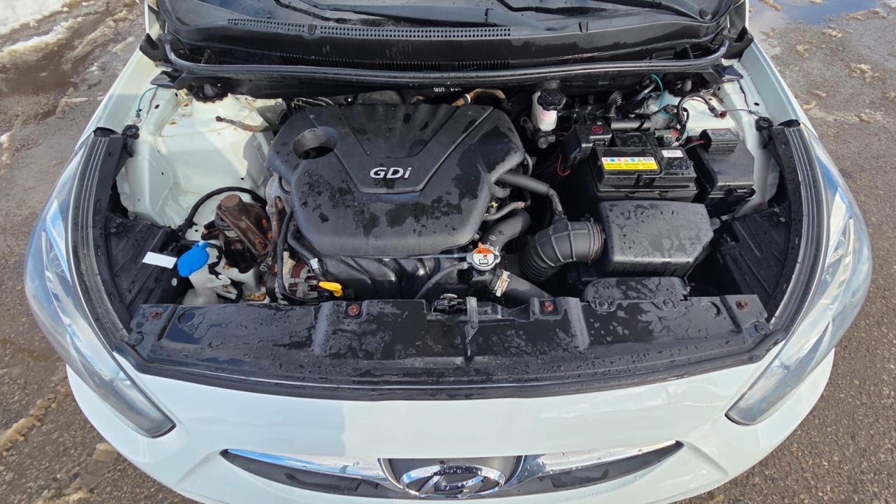 2014 Hyundai Accent L, SEDAN, MANUAL, 4 CYL, ONLY 63KMS, CERTIFIED Photo