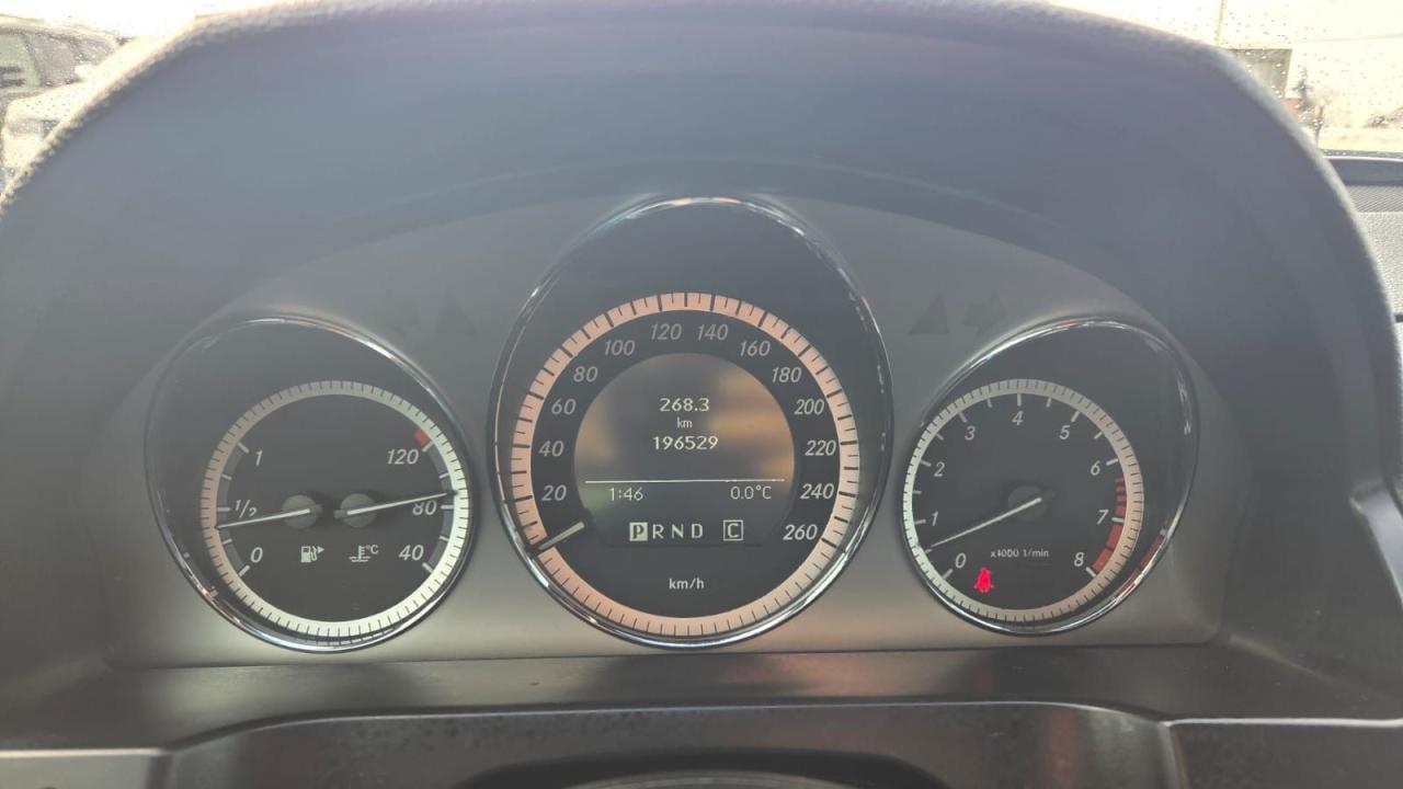 2009 Mercedes-Benz C-Class C300, 4MATIC, LEATHER, SUNROOF, WHEELS, AS IS Photo