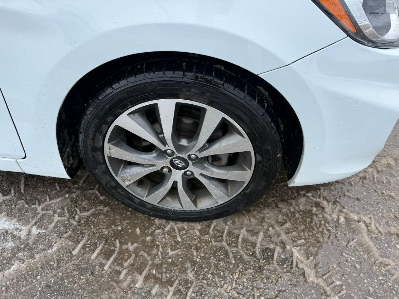 2017 Hyundai Accent SE, SEDAN, AUTO, ONLY 137KMS, ALLOYS, CERTIFIED Photo