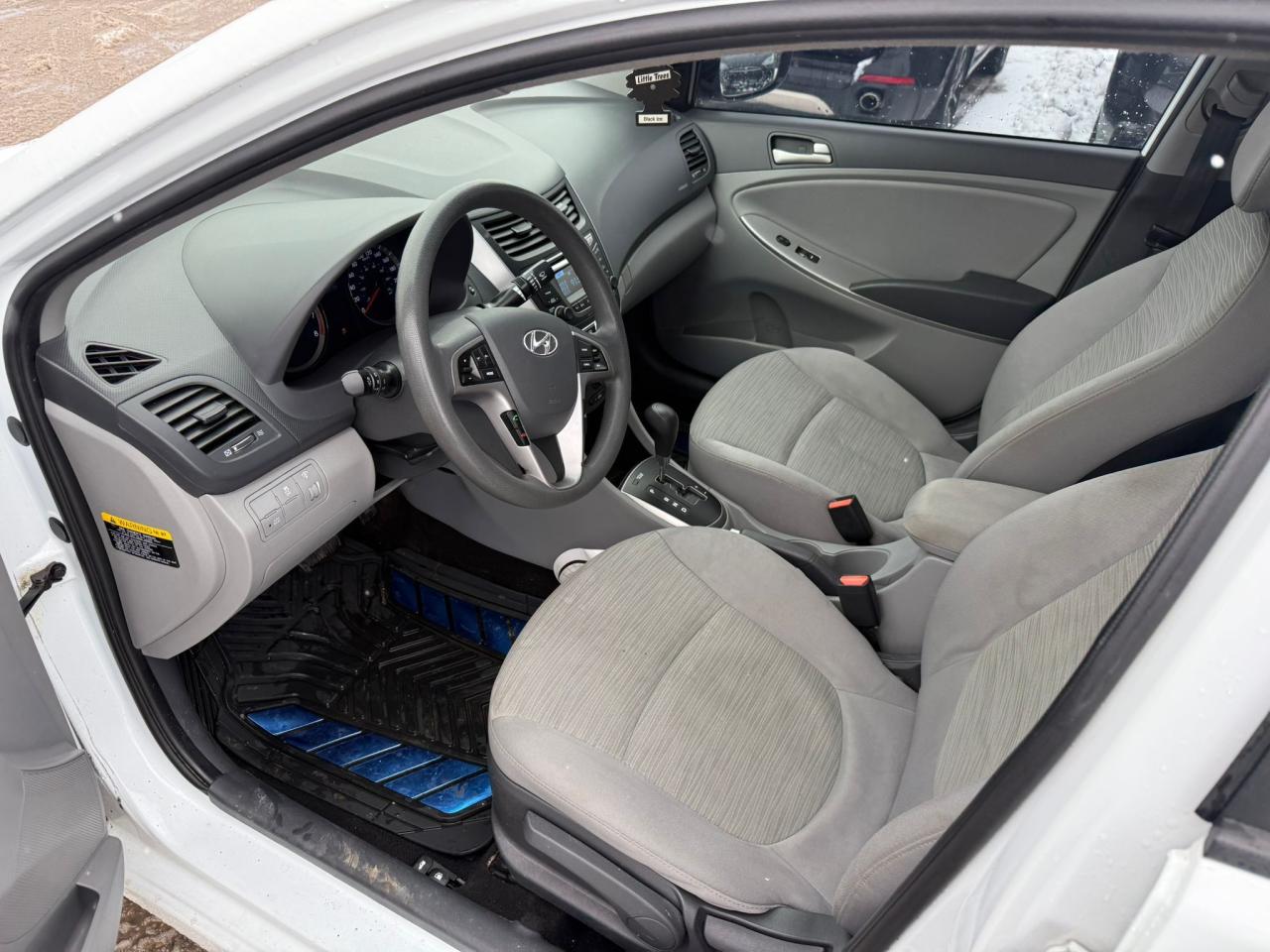 2017 Hyundai Accent SE, SEDAN, AUTO, ONLY 137KMS, ALLOYS, CERTIFIED Photo