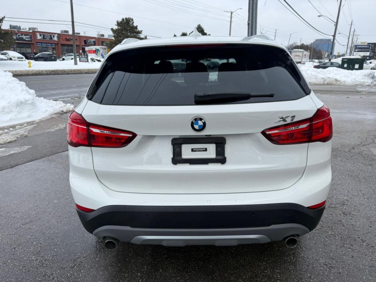 2018 BMW X1 XDRIVE28I/ CLEAN CARFAX/ AWD/ REAR CAM/ SUNROOF - Photo #7