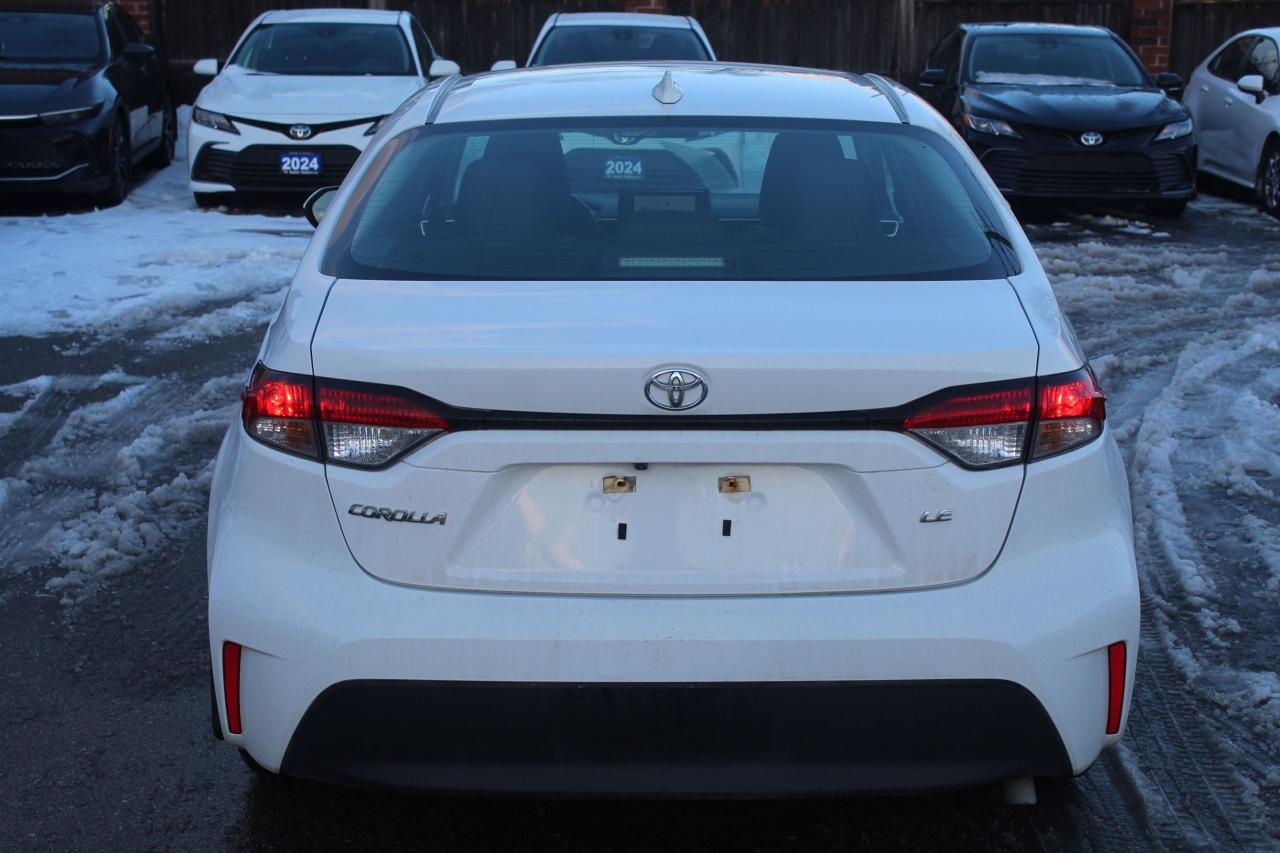 2024 Toyota Corolla LE Plus Photo4