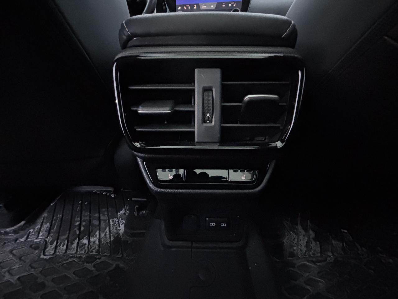 2022 Lexus NX NX 350H Executive AWD Photo