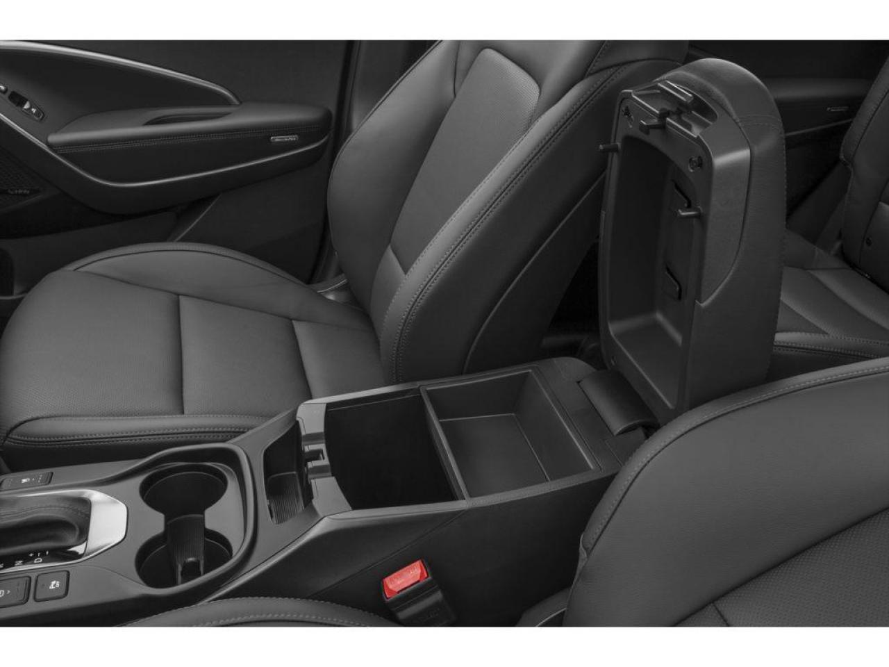 2016 Hyundai Santa Fe XL Limited Adventure Edition Photo