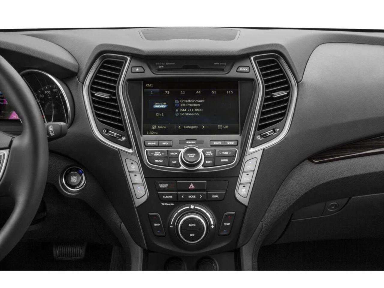 2016 Hyundai Santa Fe XL Limited Adventure Edition Photo