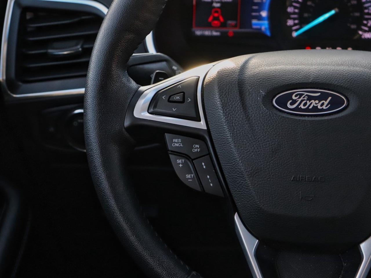 2017 Ford Edge Titanium | AWD | 3.5L | ROOF | NAV | ADPTV CRUISE Photo