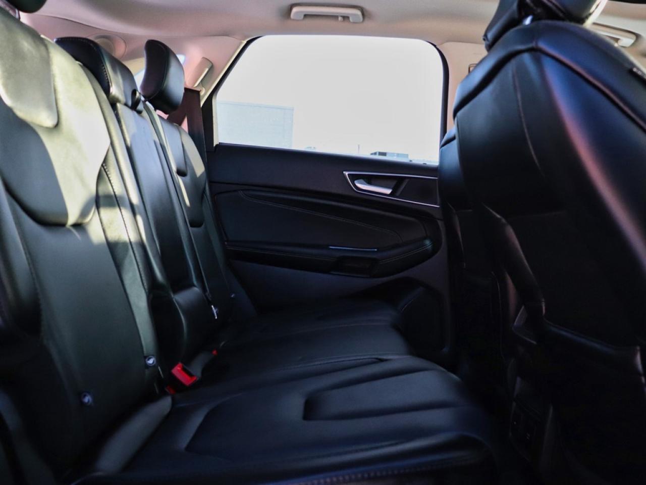 2017 Ford Edge Titanium | AWD | 3.5L | ROOF | NAV | ADPTV CRUISE Photo