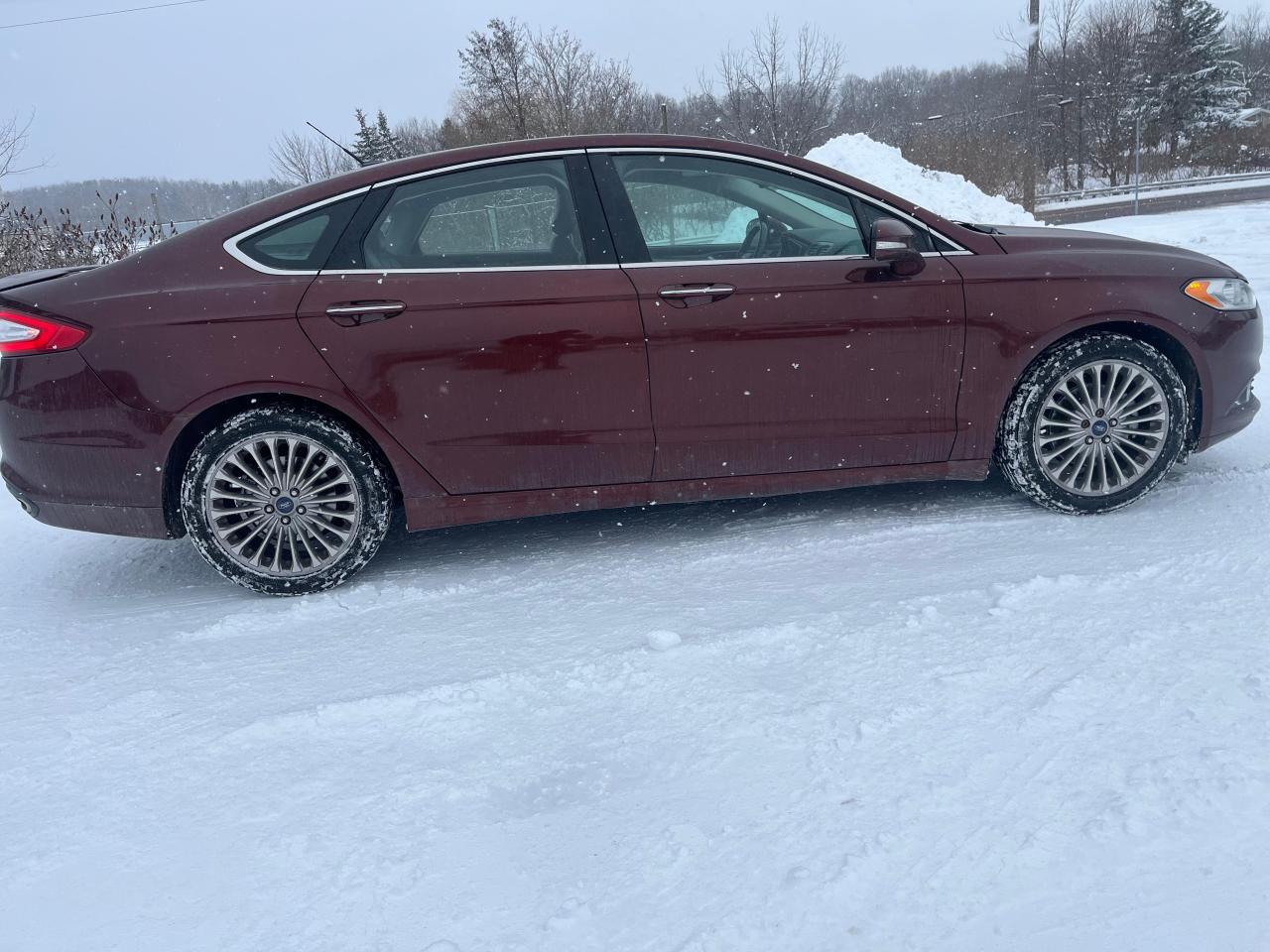 2015 Ford Fusion Titanium Photo2