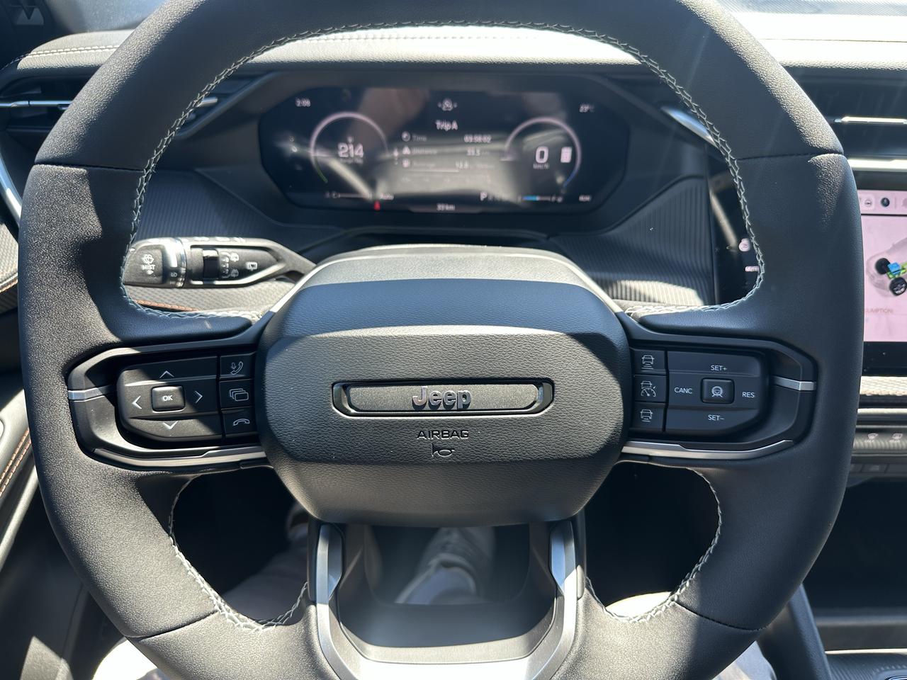 2026 Jeep Cherokee OVERLAND Photo