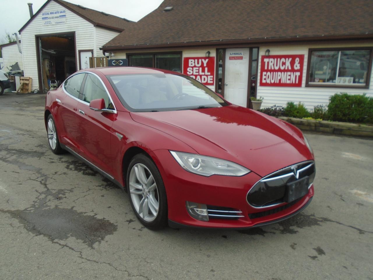 2014 Tesla Model S 4dr Sdn 85 Photo2