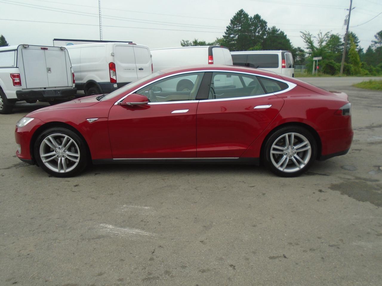 2014 Tesla Model S 4dr Sdn 85 Photo4