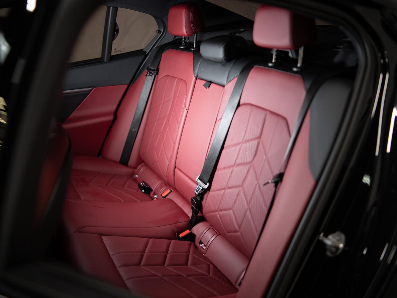 2024 BMW i5 M60 | XDRIVE | PREMIUM PKG | HUD | 20 IN Photo