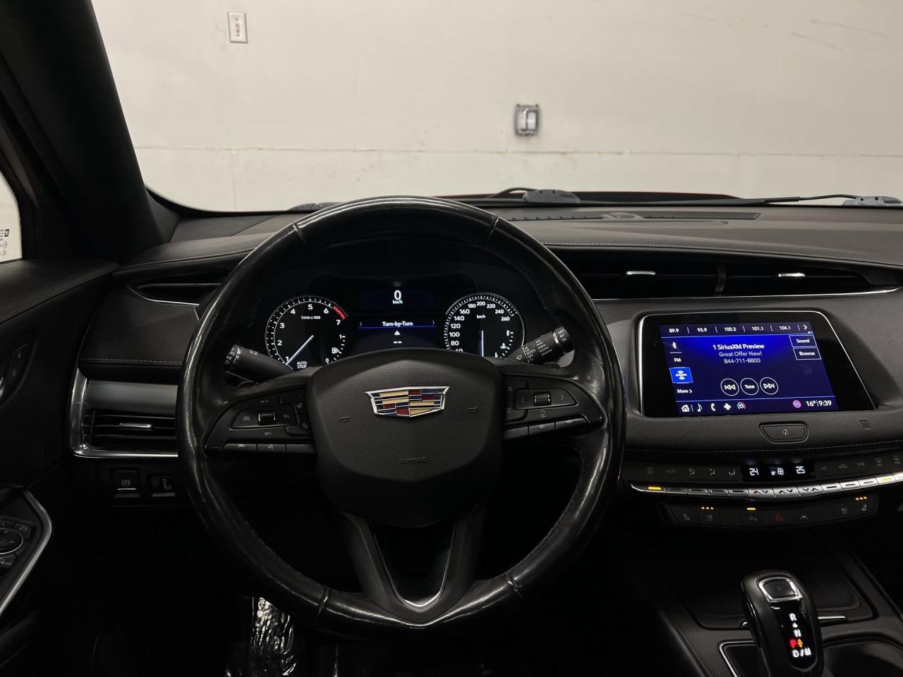 2019 Cadillac XT4 PREMIUM LUXURY AWD |MASSAGE |LEATHER| PANO ROOF Photo