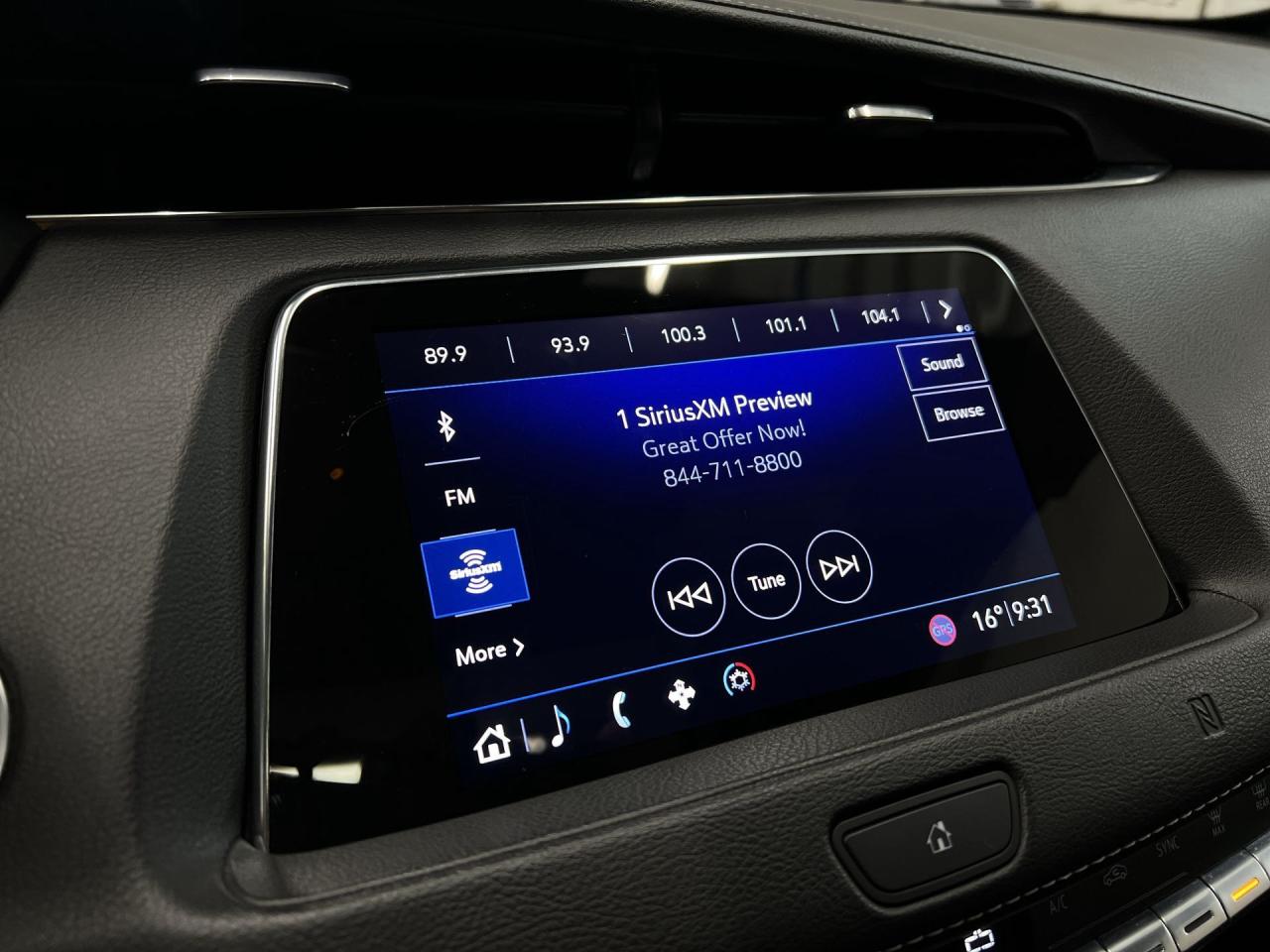 2019 Cadillac XT4 PREMIUM LUXURY AWD |MASSAGE |LEATHER| PANO ROOF Photo