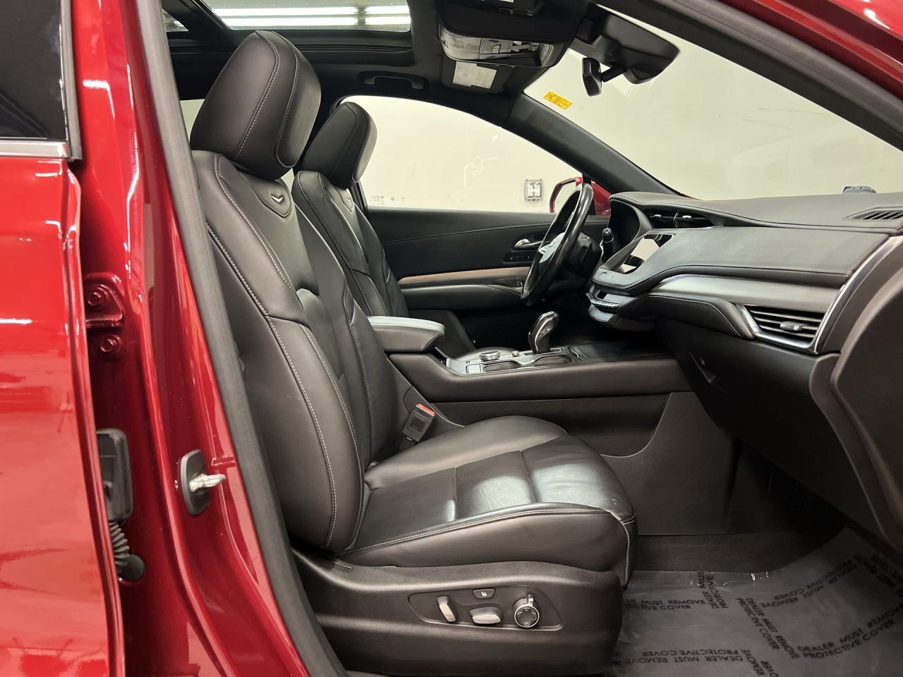 2019 Cadillac XT4 PREMIUM LUXURY AWD |MASSAGE |LEATHER| PANO ROOF Photo