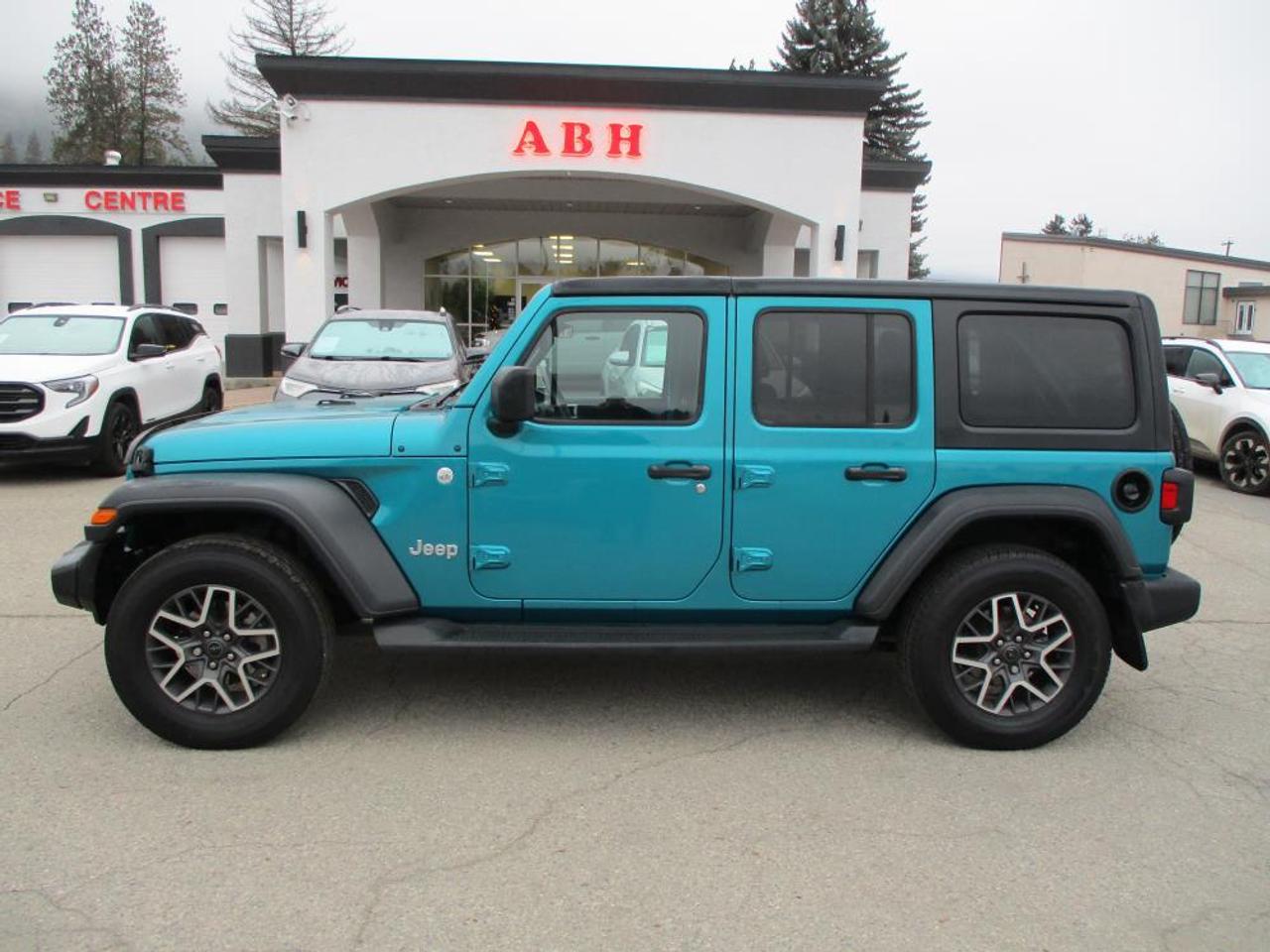 2020 Jeep Wrangler UNLIMITED SPORT 4x4 - Photo #3