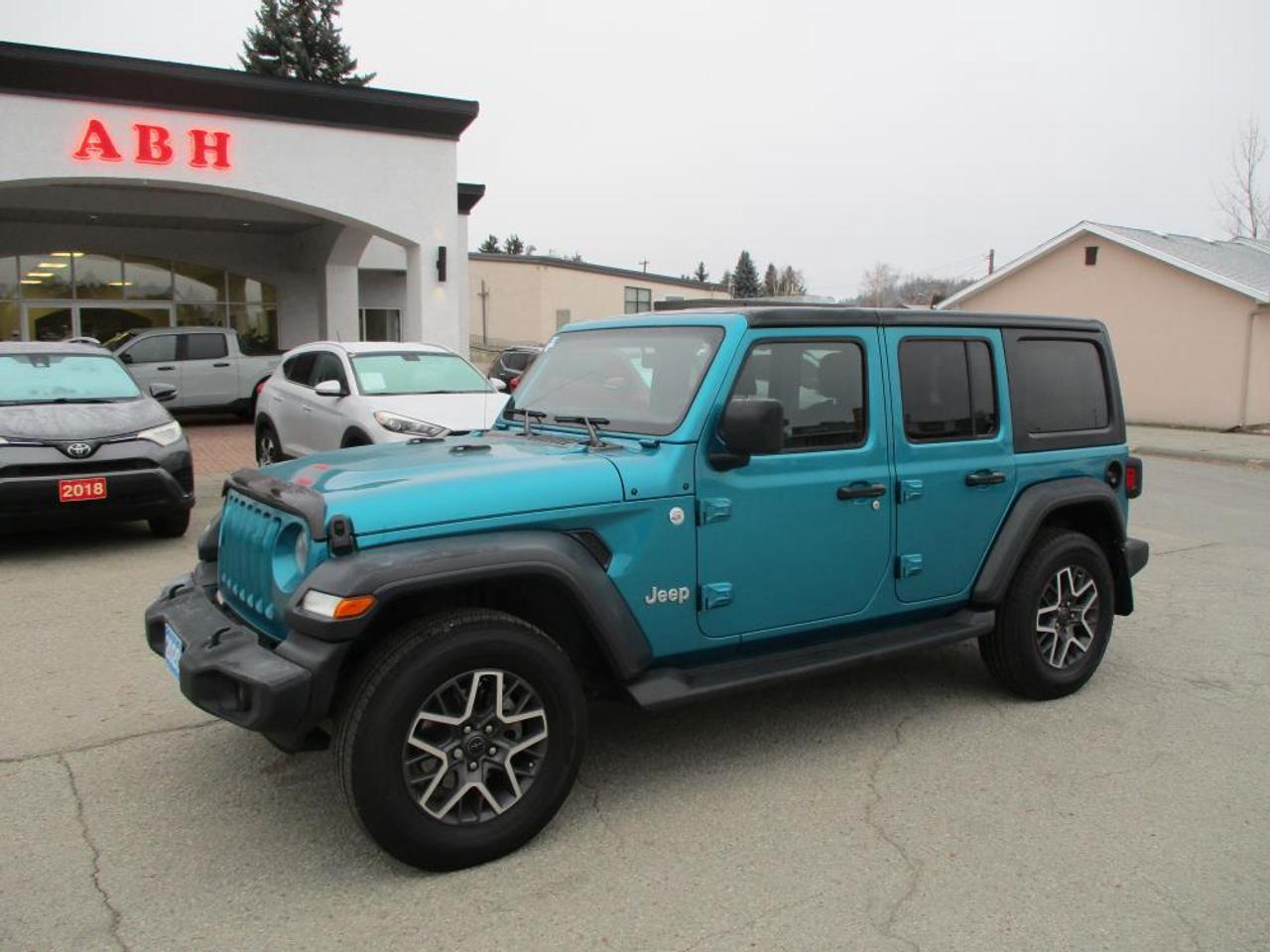 2020 Jeep Wrangler UNLIMITED SPORT 4x4