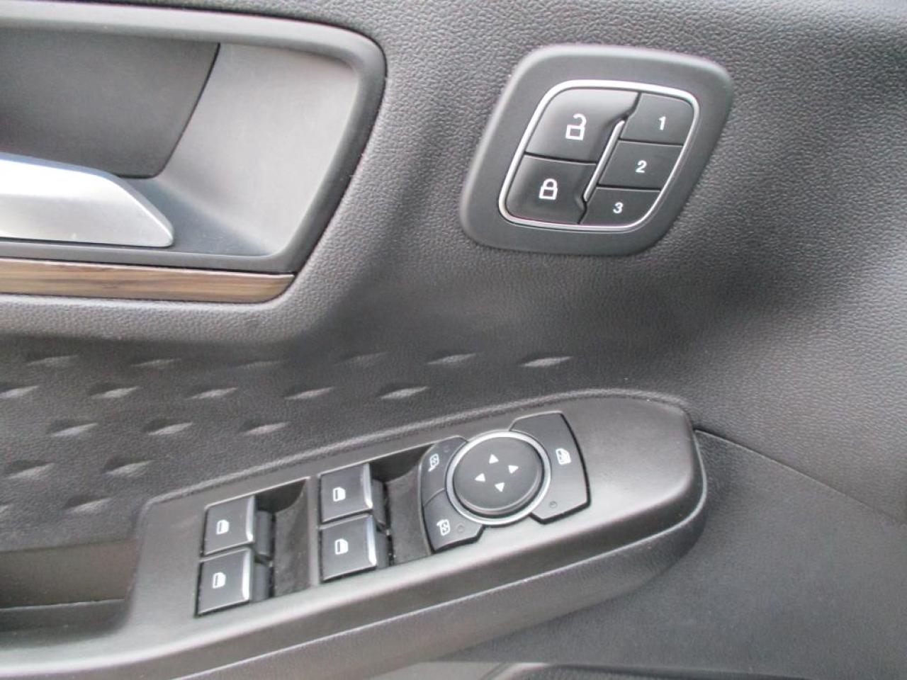 2020 Ford Escape Titanium AWD Photo