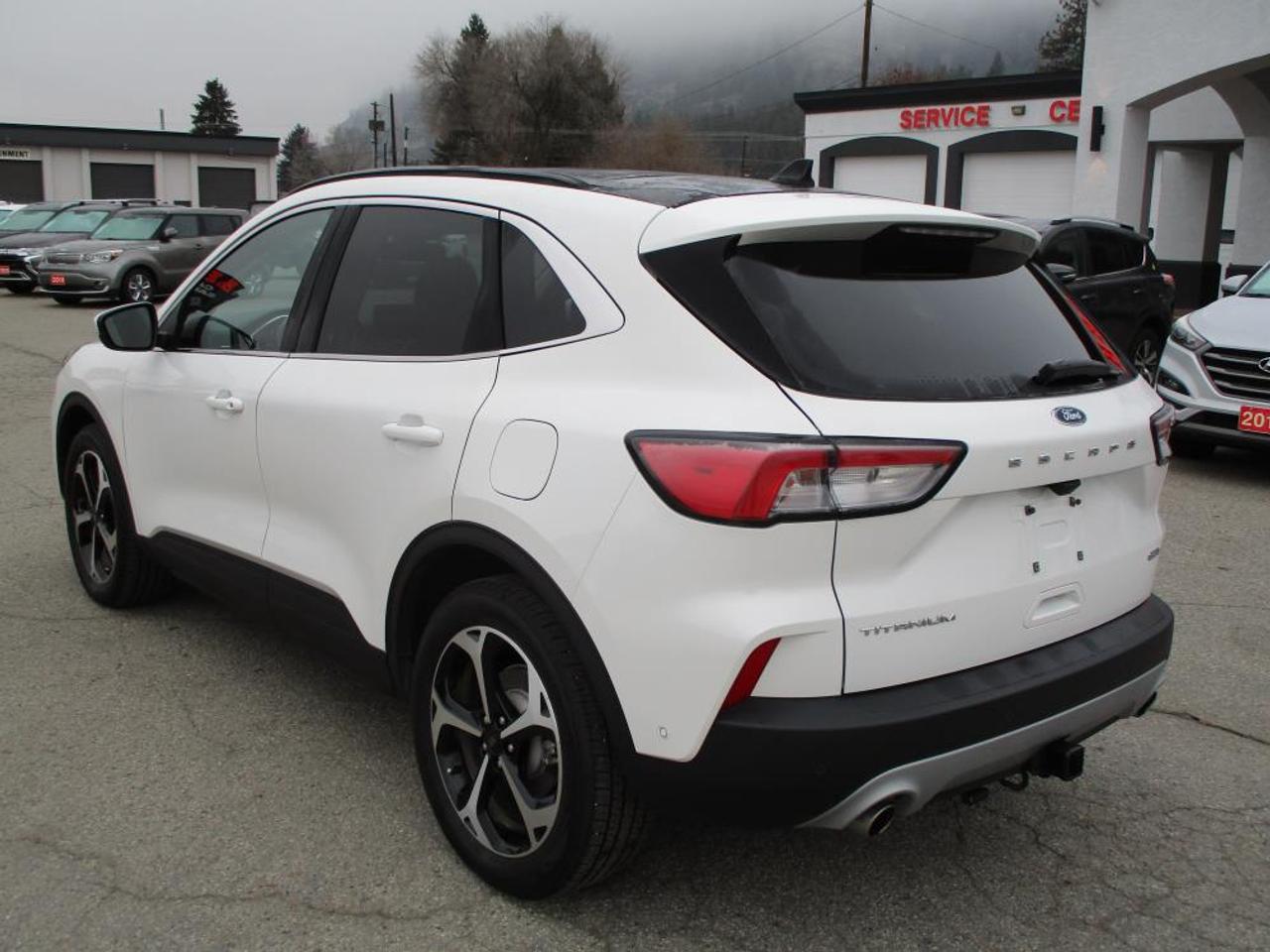 2020 Ford Escape Titanium AWD Photo