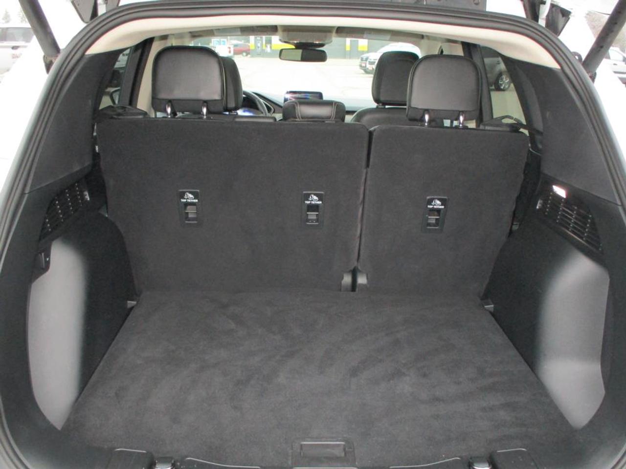 2020 Ford Escape Titanium AWD Photo