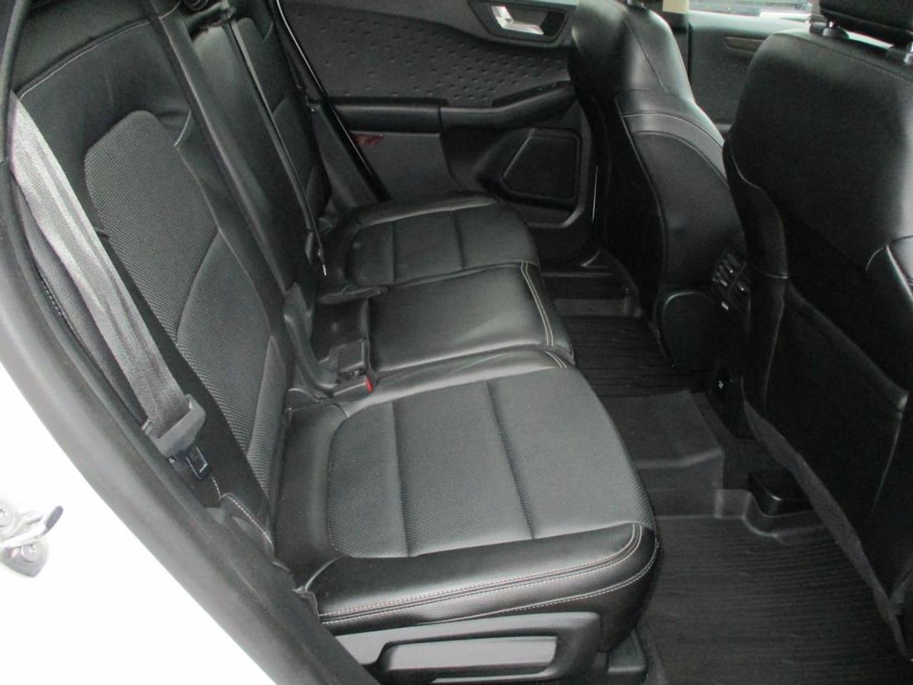 2020 Ford Escape Titanium AWD Photo