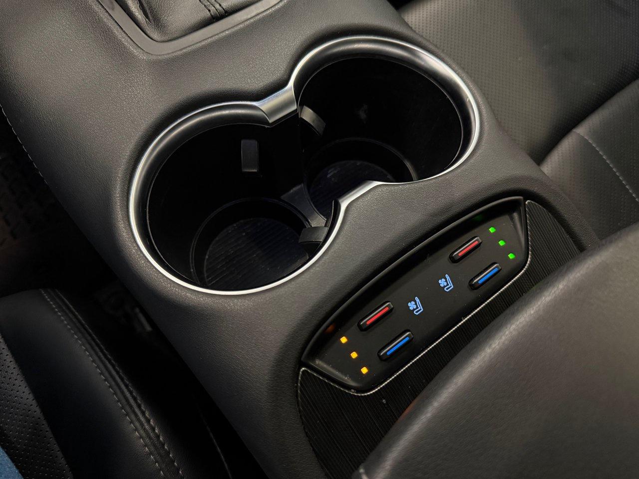 2021 Toyota Venza  Photo