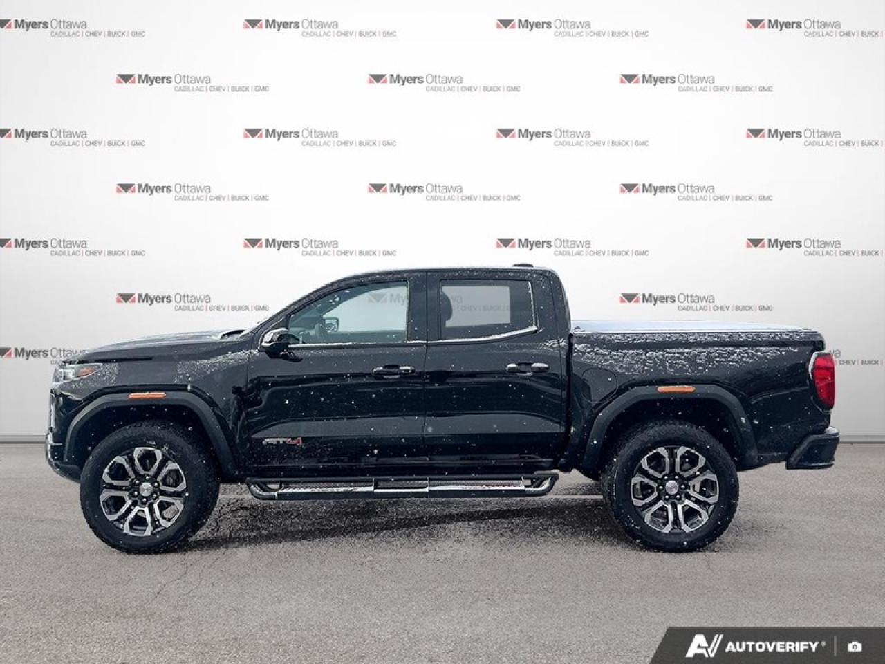2024 GMC Canyon AT4  AT4, PREMIUM (LEATHER) 4X4 Photo2