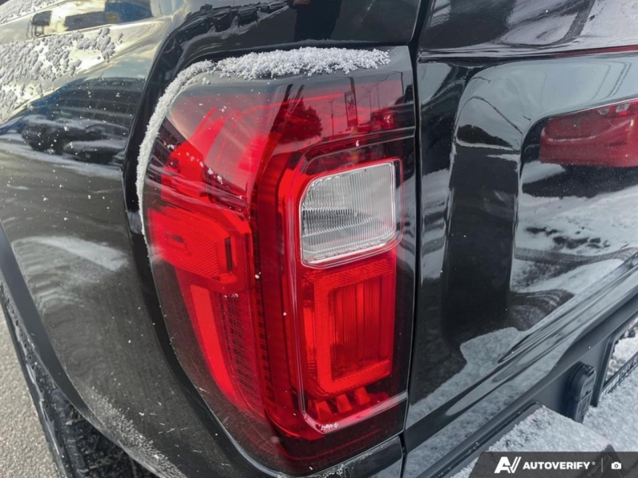 2024 GMC Canyon AT4  AT4, PREMIUM (LEATHER) 4X4 Photo