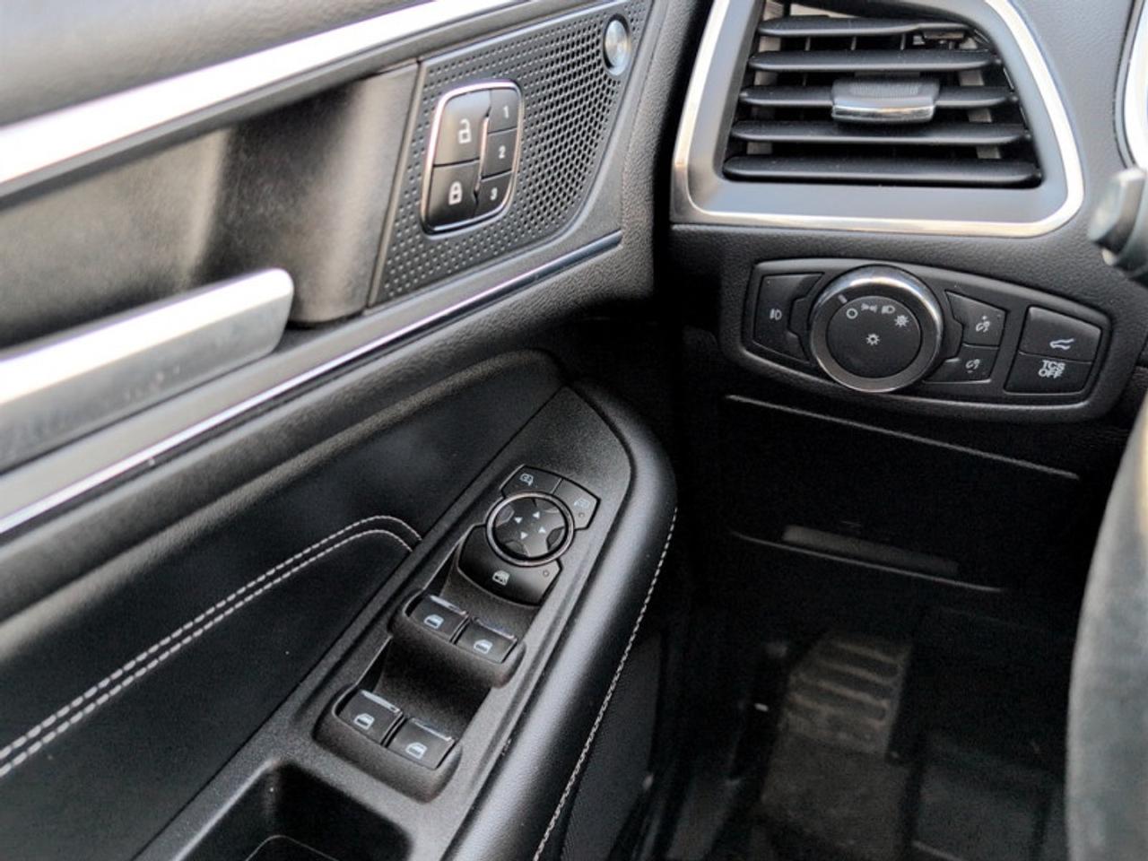 2021 Ford Edge Titanium  - Low Mileage Photo