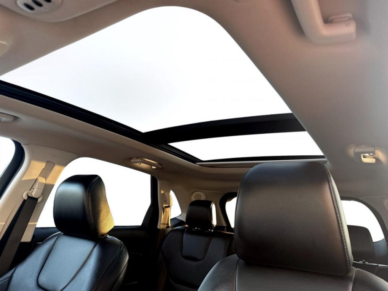 2021 Ford Edge Titanium  - Low Mileage Photo