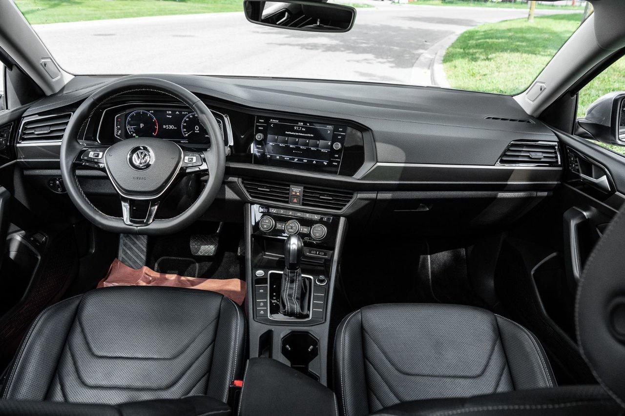 2021 Volkswagen Jetta Execline Photo