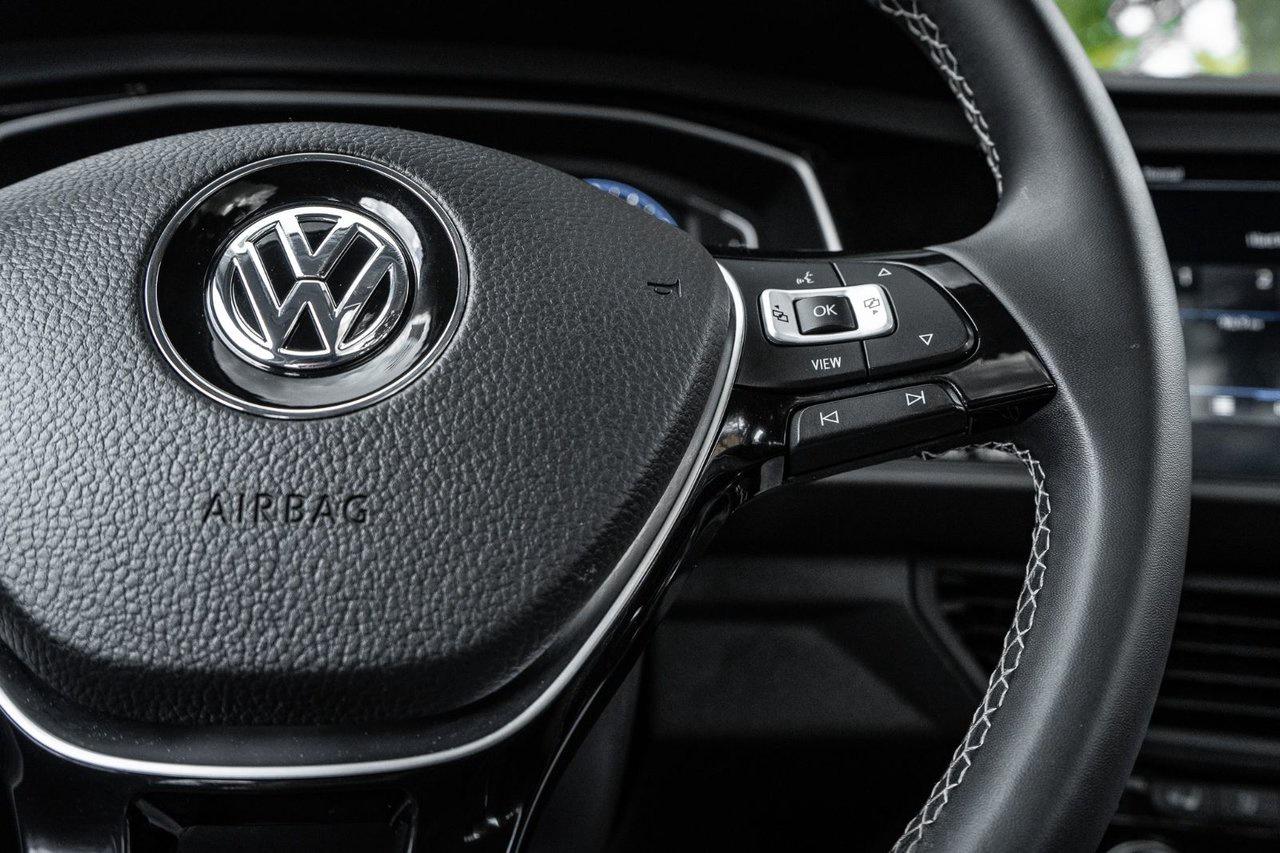 2021 Volkswagen Jetta Execline Photo