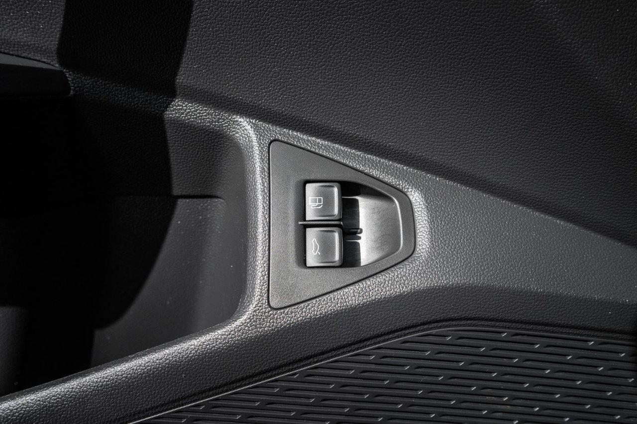 2021 Volkswagen Jetta Execline Photo