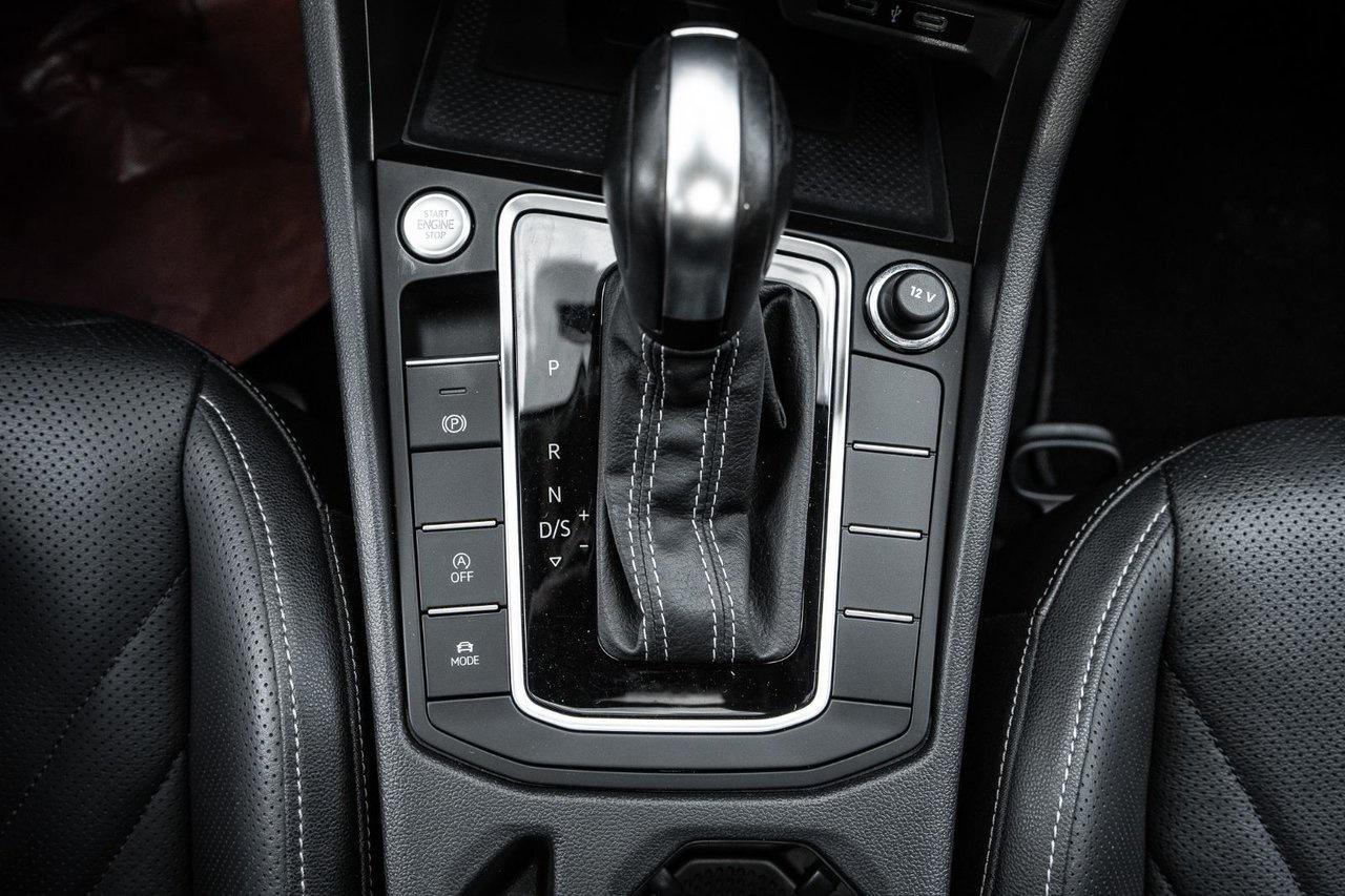 2021 Volkswagen Jetta Execline Photo