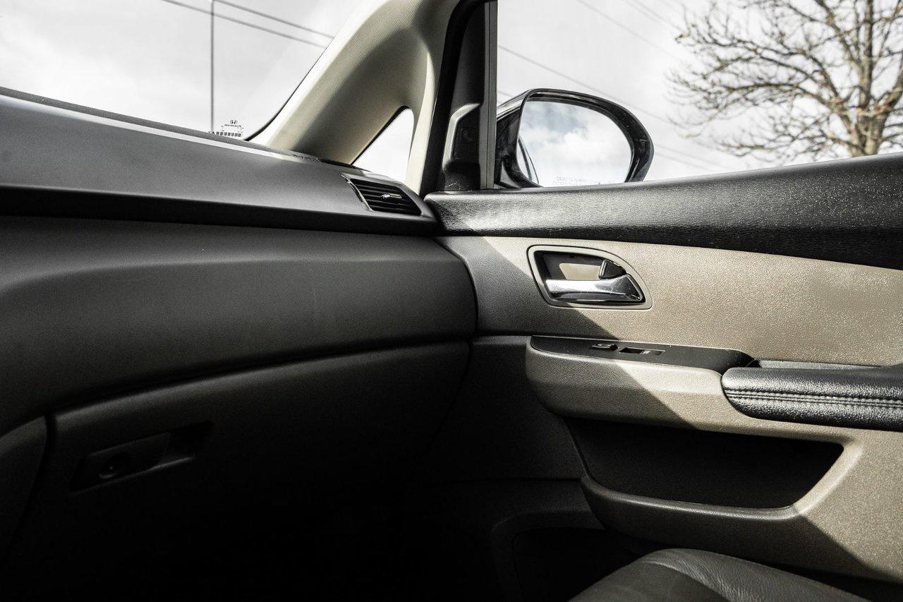 2017 Honda Odyssey Touring Photo