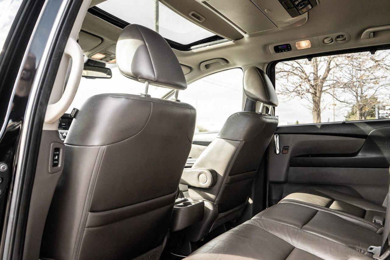 2017 Honda Odyssey Touring Photo