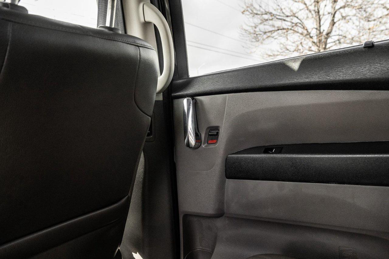 2017 Honda Odyssey Touring Photo