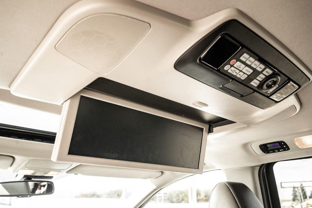 2017 Honda Odyssey Touring Photo