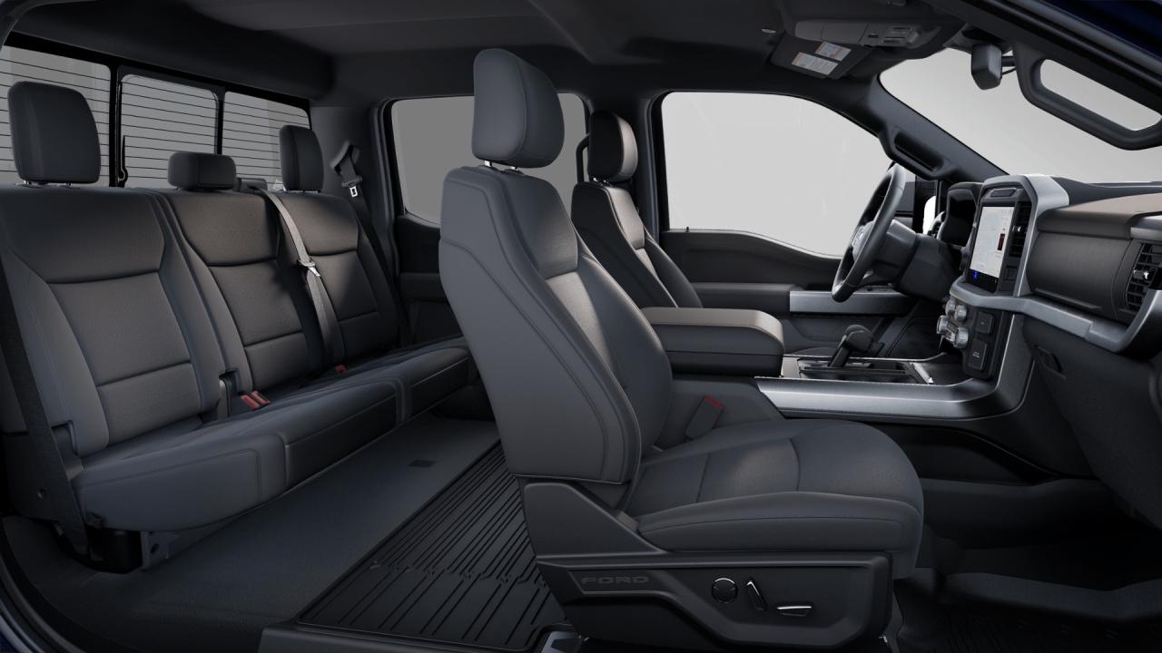 2025 Ford F-150 XLT Photo