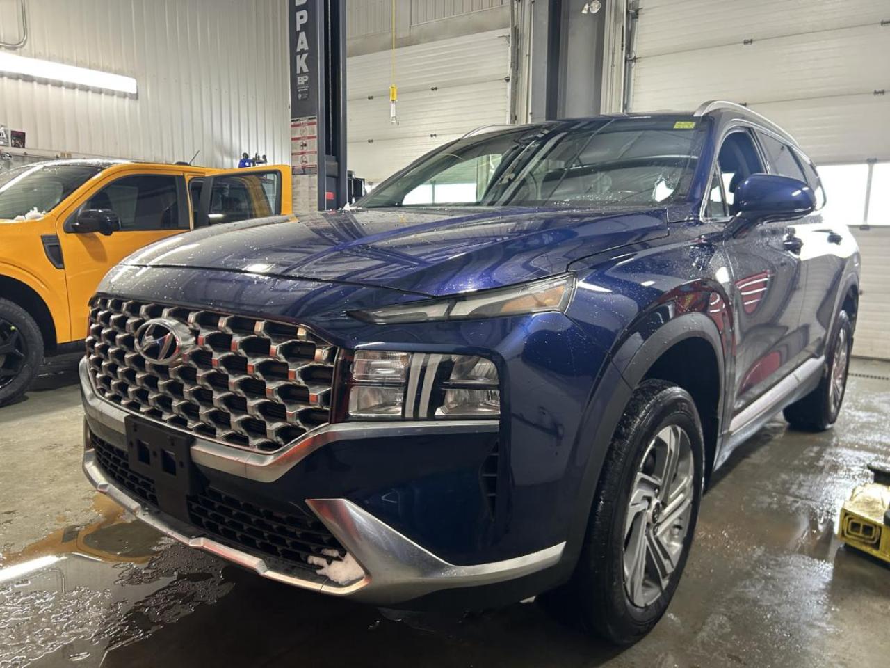 2023 Hyundai Santa Fe Preferred AWD Photo