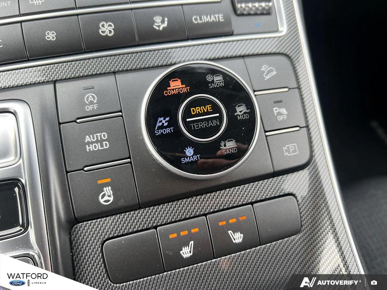 2023 Hyundai Santa Fe Preferred AWD Photo