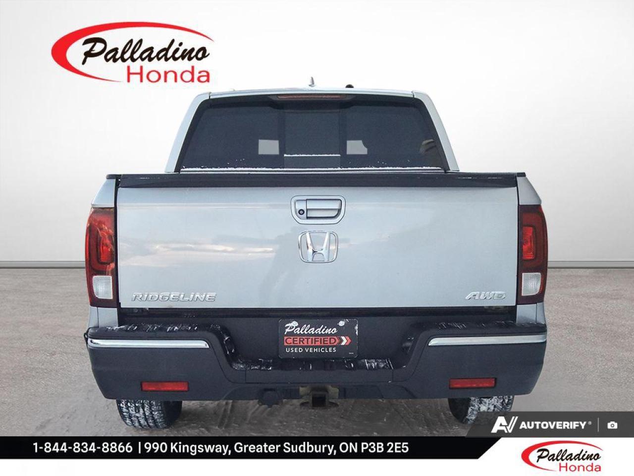 2018 Honda Ridgeline SPORT Photo4