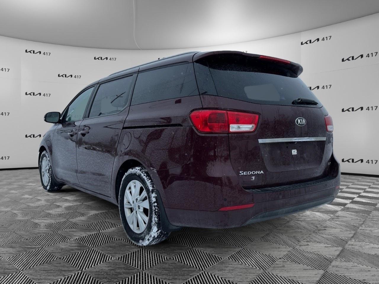 2016 Kia Sedona 4DR WGN LX Photo