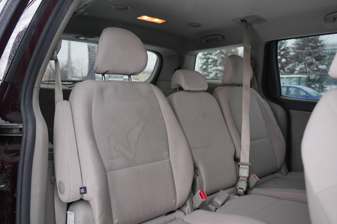 2016 Kia Sedona 4DR WGN LX Photo