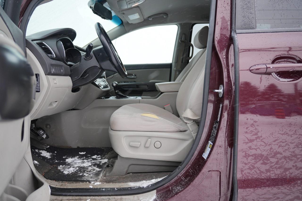 2016 Kia Sedona 4DR WGN LX Photo