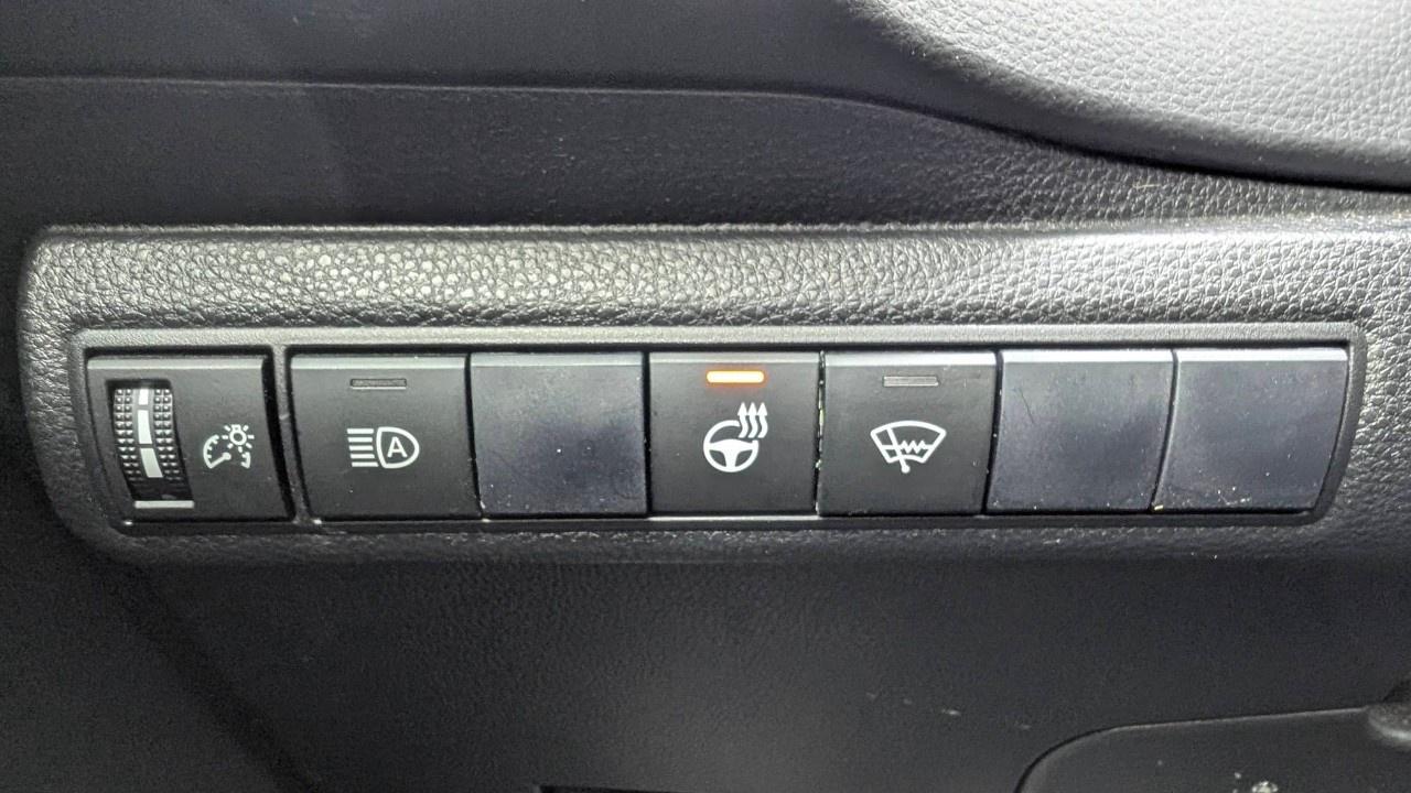 2020 Toyota Corolla Hatchback Manual Photo