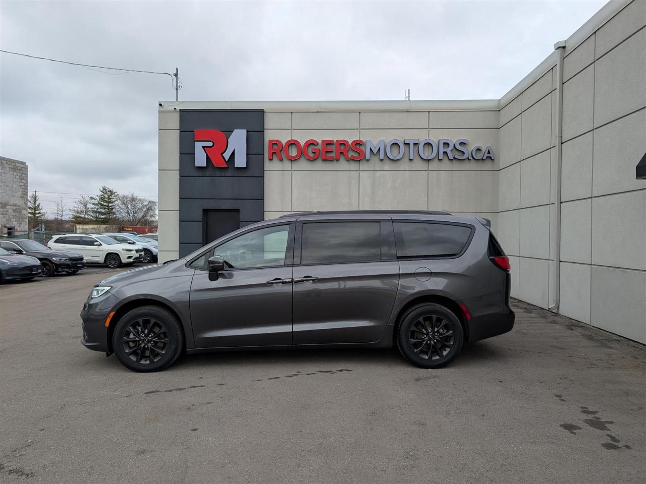 2021 Chrysler Pacifica TOURING-L AWD - DVD - NAVI - TECH FEATS Photo