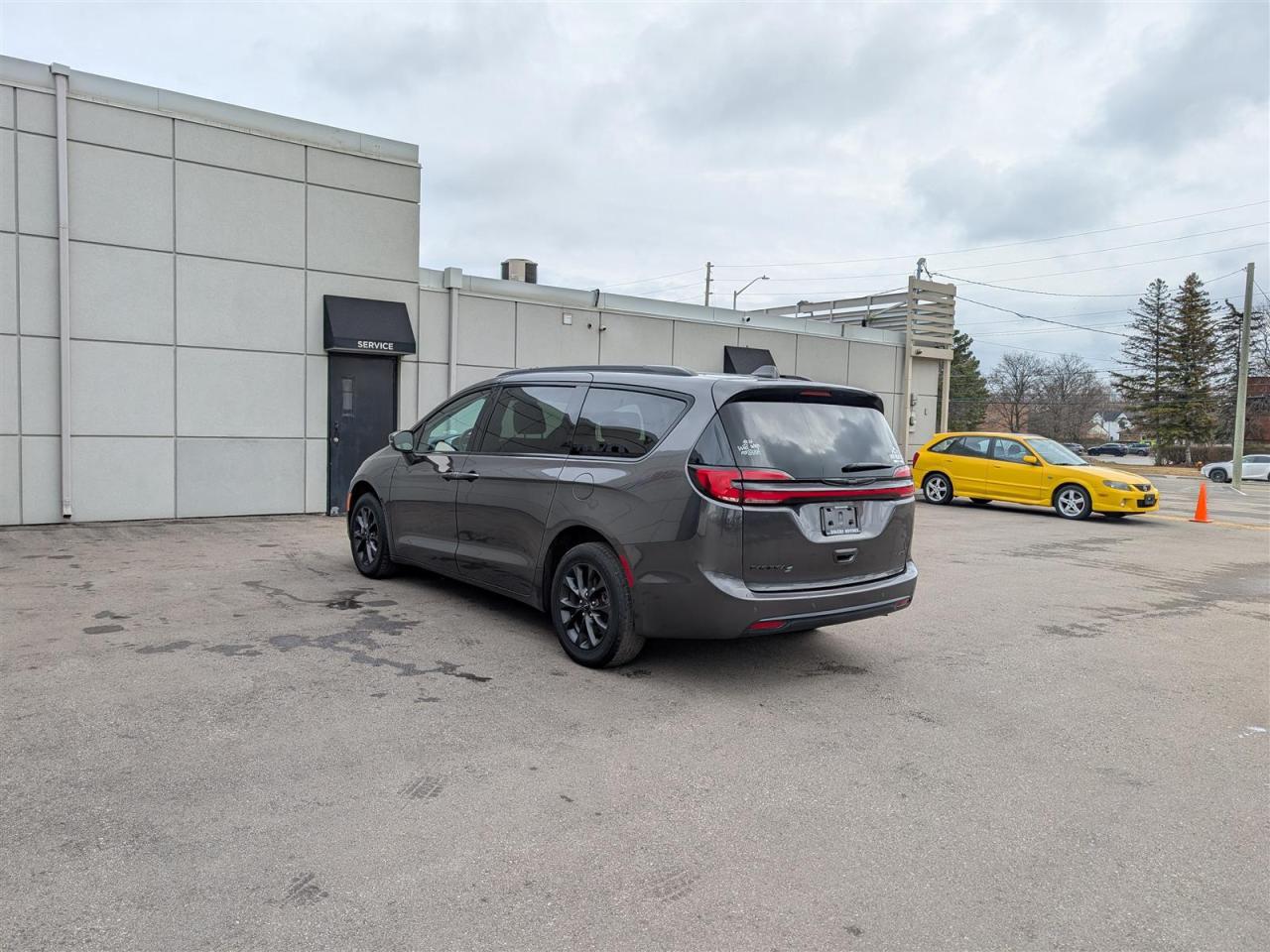2021 Chrysler Pacifica TOURING-L AWD - DVD - NAVI - TECH FEATS Photo2